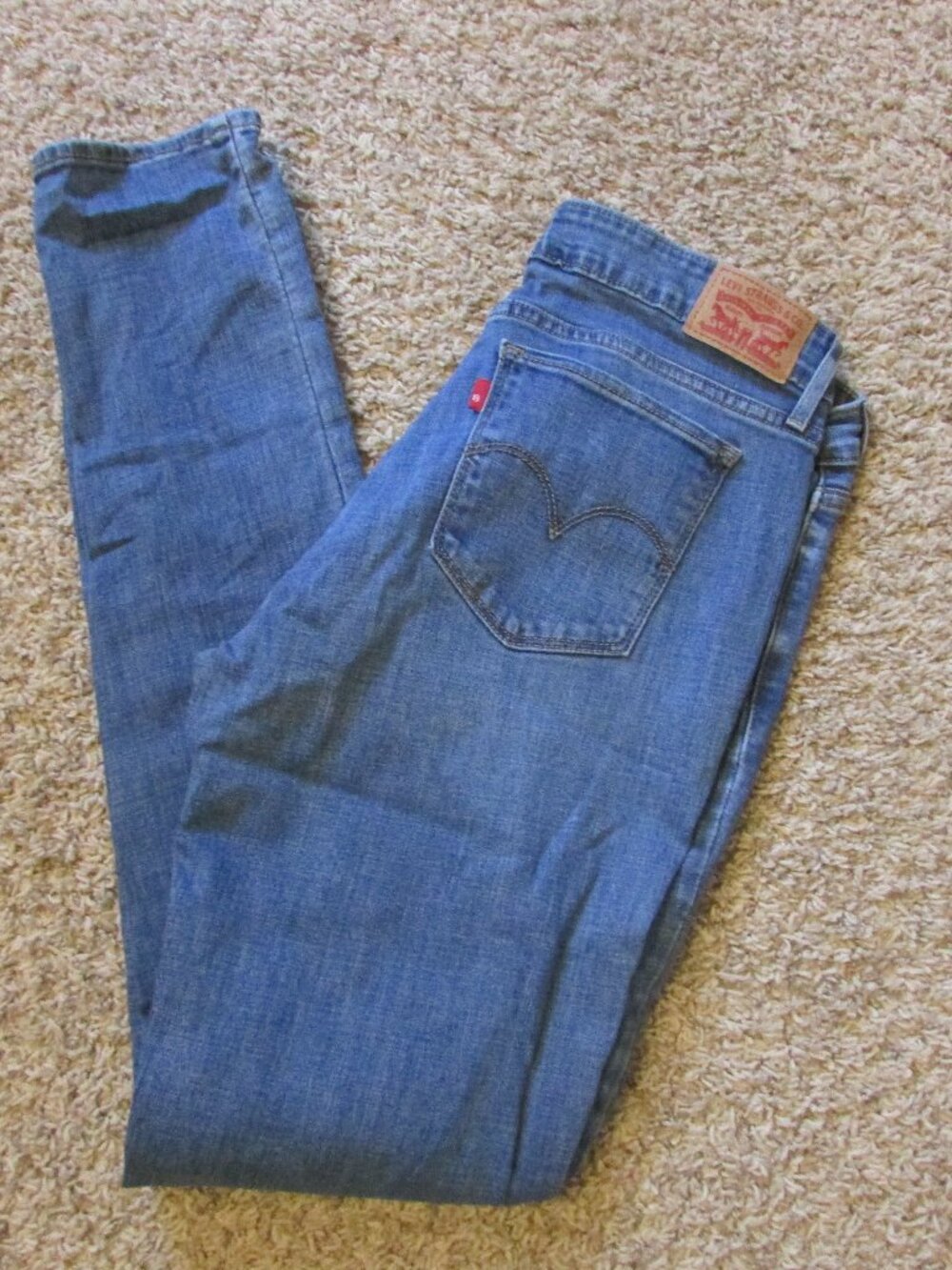 NWOT Levi's 711 Skinny 32 Zip Fly Jeans Nice Stretch Whiskered Medium Wash